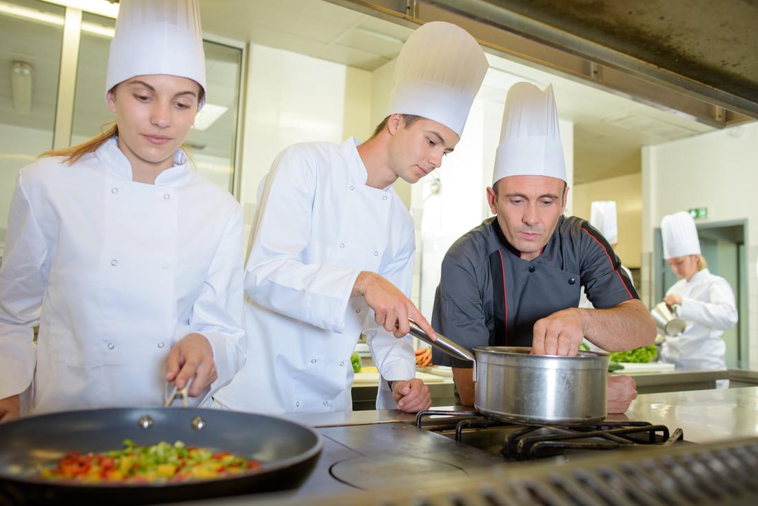 Chef Teaching Students